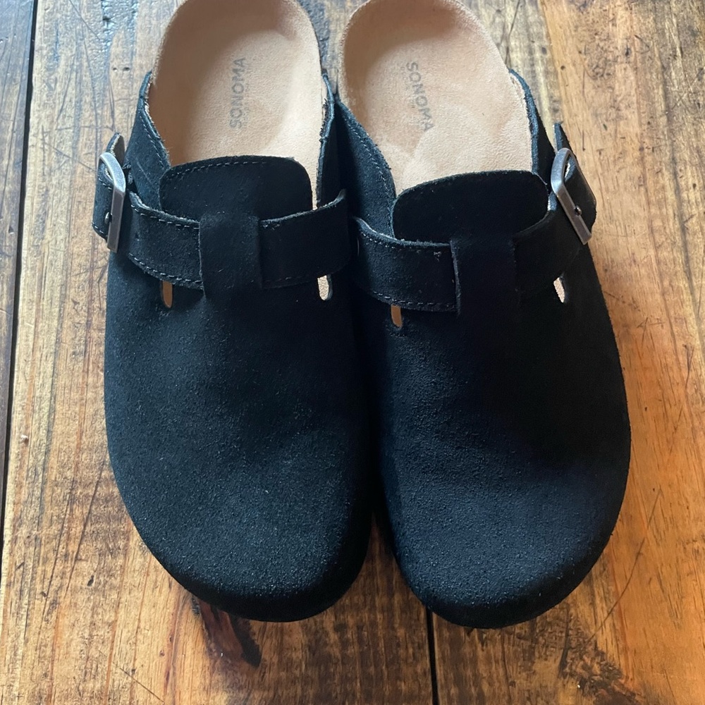 Kohl's Black and Tan Suede Footwear
